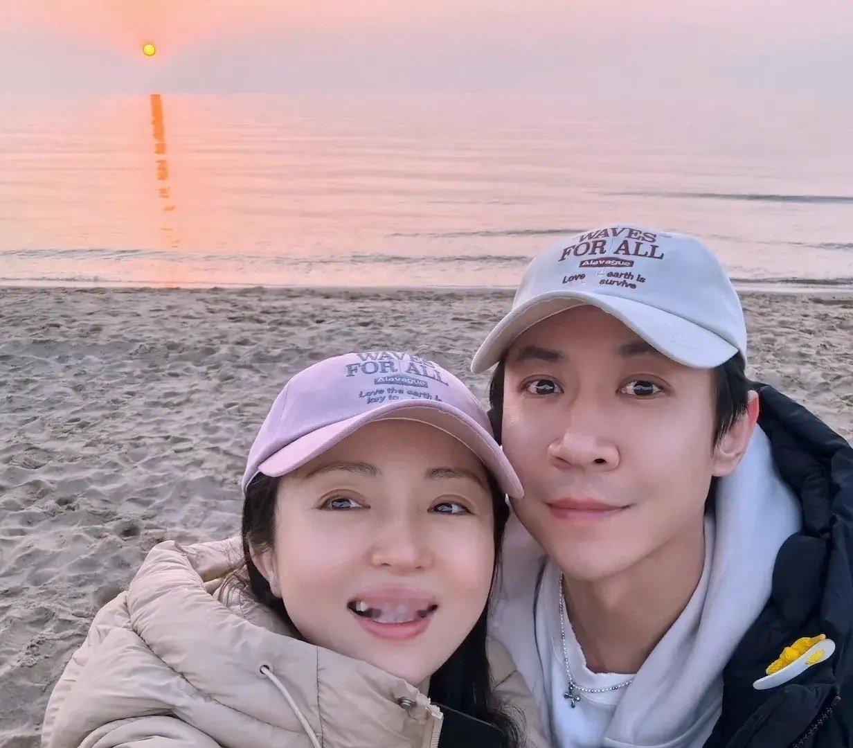 董璇说下一个大事就是有了小小张46岁的董璇说她和小9岁二婚老公张维伊再生一个孩子