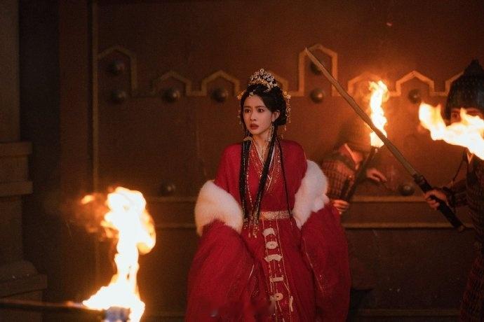 孟子义人生镜头又上新了 孟子义的人生镜头又来上新了！氛围感拉满，每一帧都像电影画
