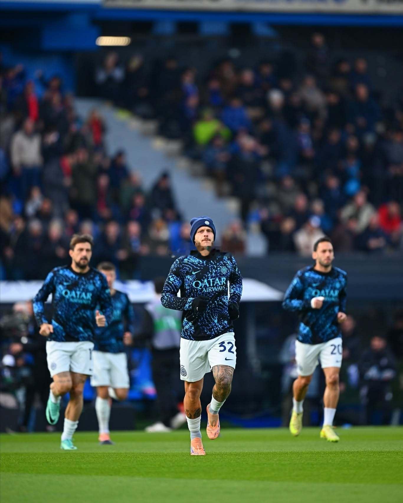 比萨vs国际米兰意甲现在就是一个走着踢的联赛。一场比赛下来，两个队加起来的冲刺跑