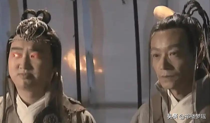 封神演义中的桃精、柳怪都是谁？
高明、高觉本是棋盘山上修行千年的桃精和柳怪，拥有