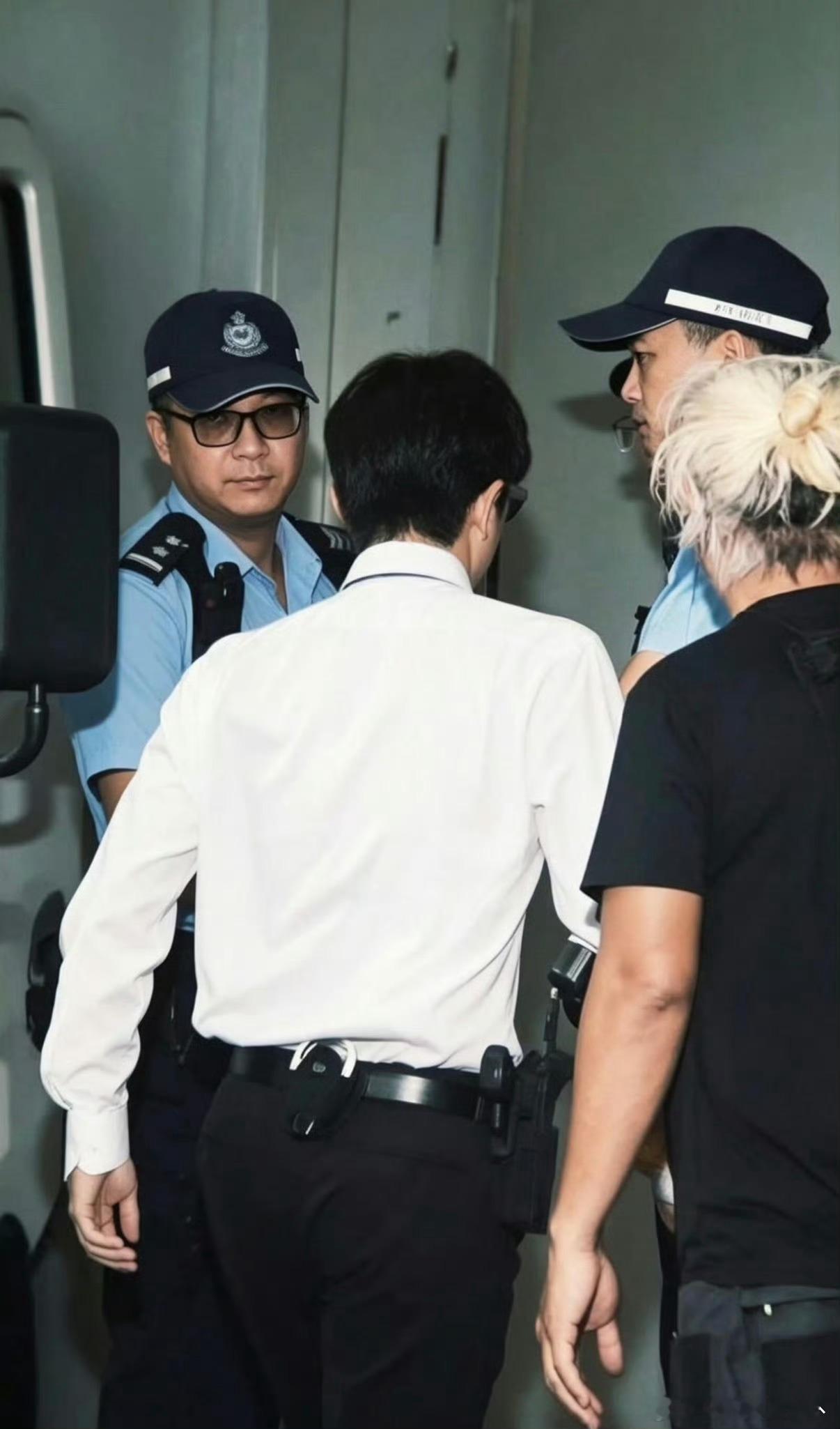 成毅林sir上班林彦廷你帅，你随便来吧