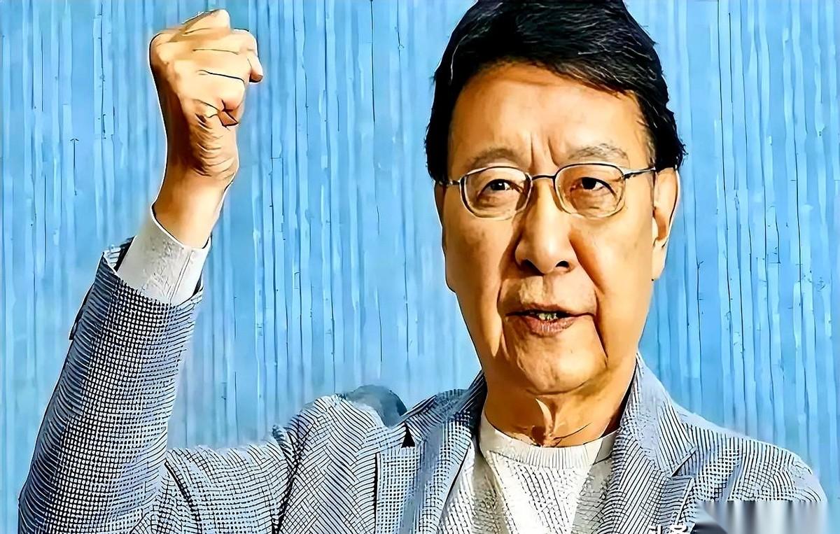 七十多岁的人了，不去含饴弄孙，非要出来搅浑水。
说真的，我是有点看不懂赵少康这波