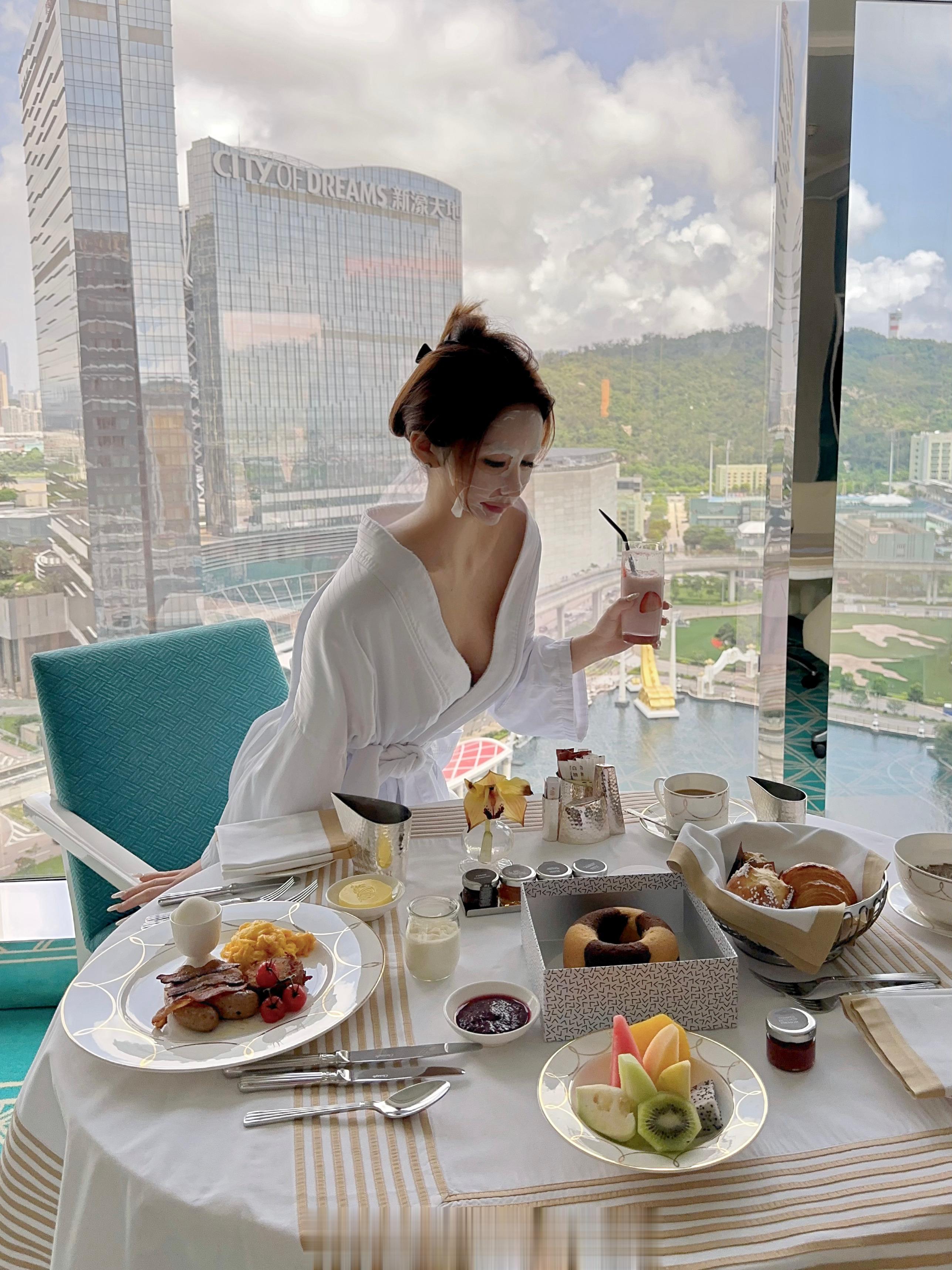 ⛲️🚠🍹🥛🍮 ​​​