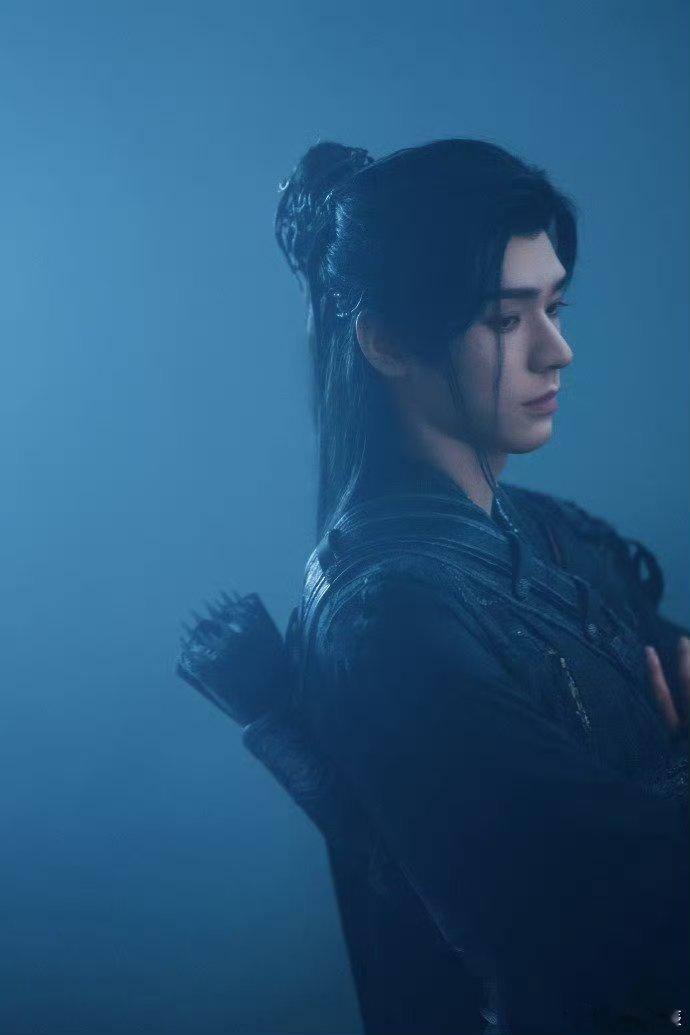 龚俊扛着音响就来了《暗河传》苏暮雨打戏配高燃BGM超绝！动作流畅力道足，冷冽眼神
