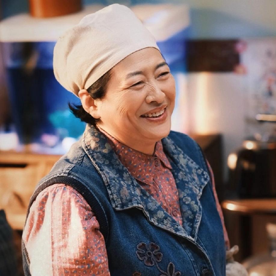 有些角色就是老天赏饭
《四喜》中的喻静香这一人物就是

如何把一个人物演的让人刻