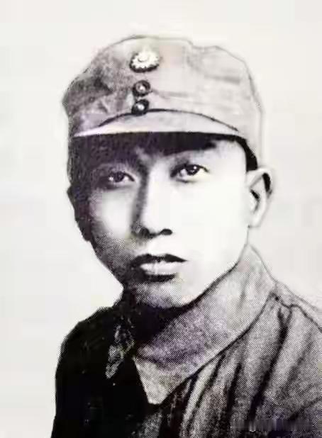 何郝炬回忆  李人凤


何在回忆录《霜天晓月》中提及李人凤，二人在渤海区地方政