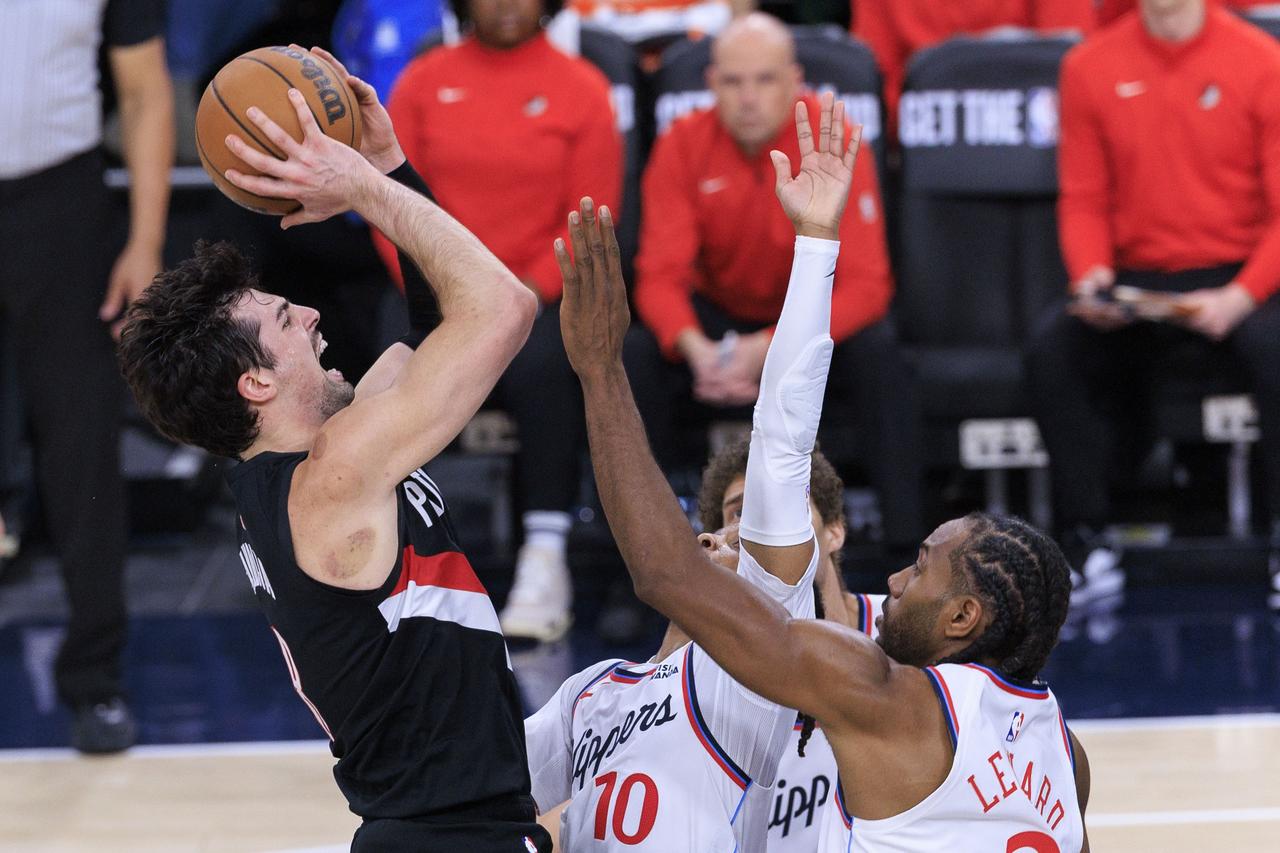 勇士静待附加赛对手，开拓者和快船将一战定排名！

季后赛即将来临，现在西部各支球