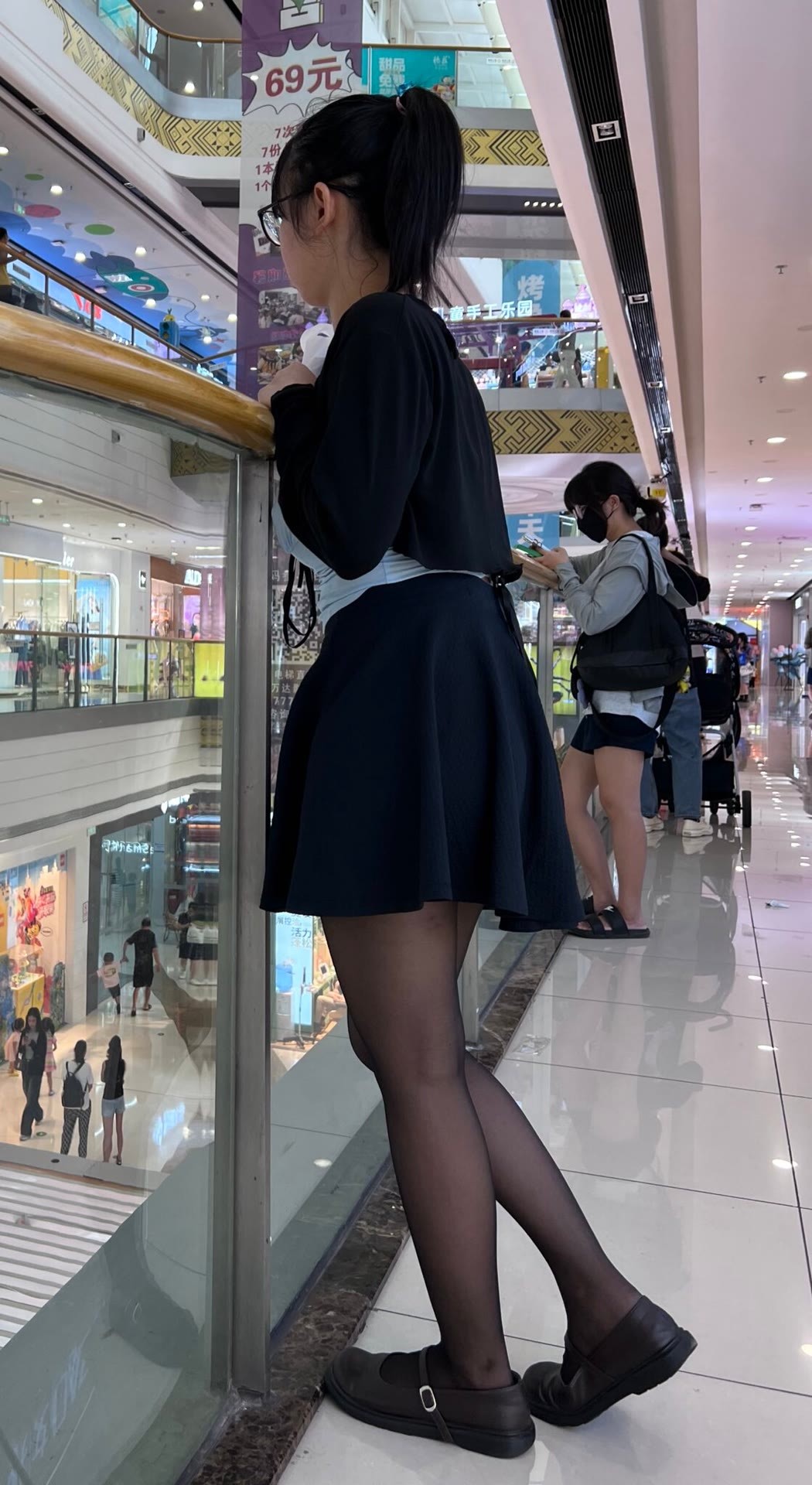 小朋友每天都要快乐哦 