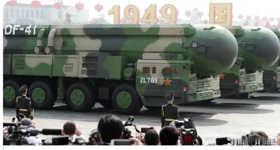 展示实力和决心
时隔44年，中国再次向太平洋试射一枚洲际导弹。中国国防部星期三宣
