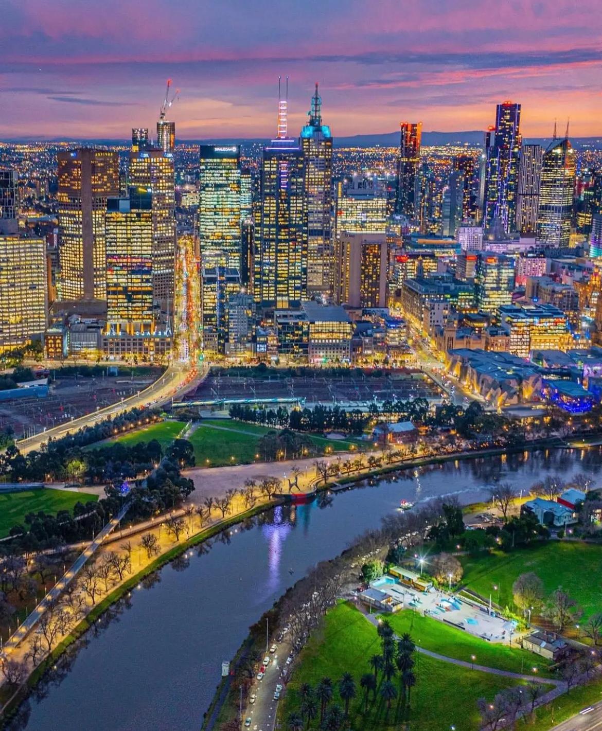 澳洲连工业都没有，澳大利亚为什么那么富裕？

不少人都觉得，一个国家要想富，必须