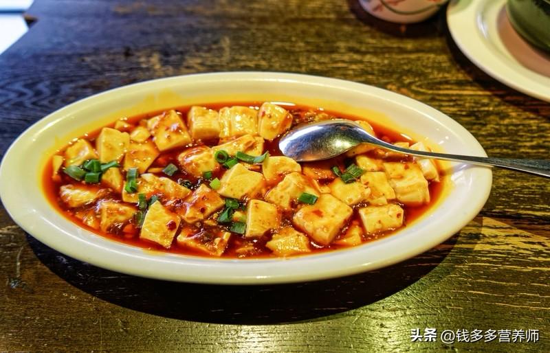 其实只要喜欢，豆腐的cp还是很多的。豆腐营养价值高，想要营养翻倍，可以搭配动物性