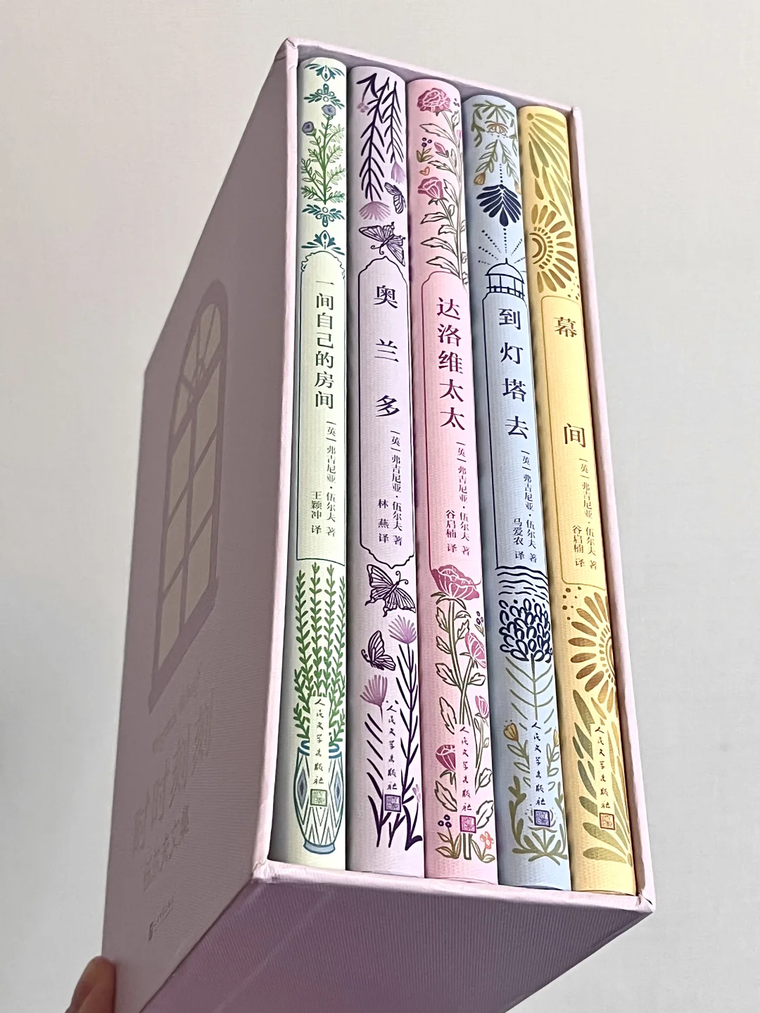 美到窒息！几乎震撼着读完的一套书！