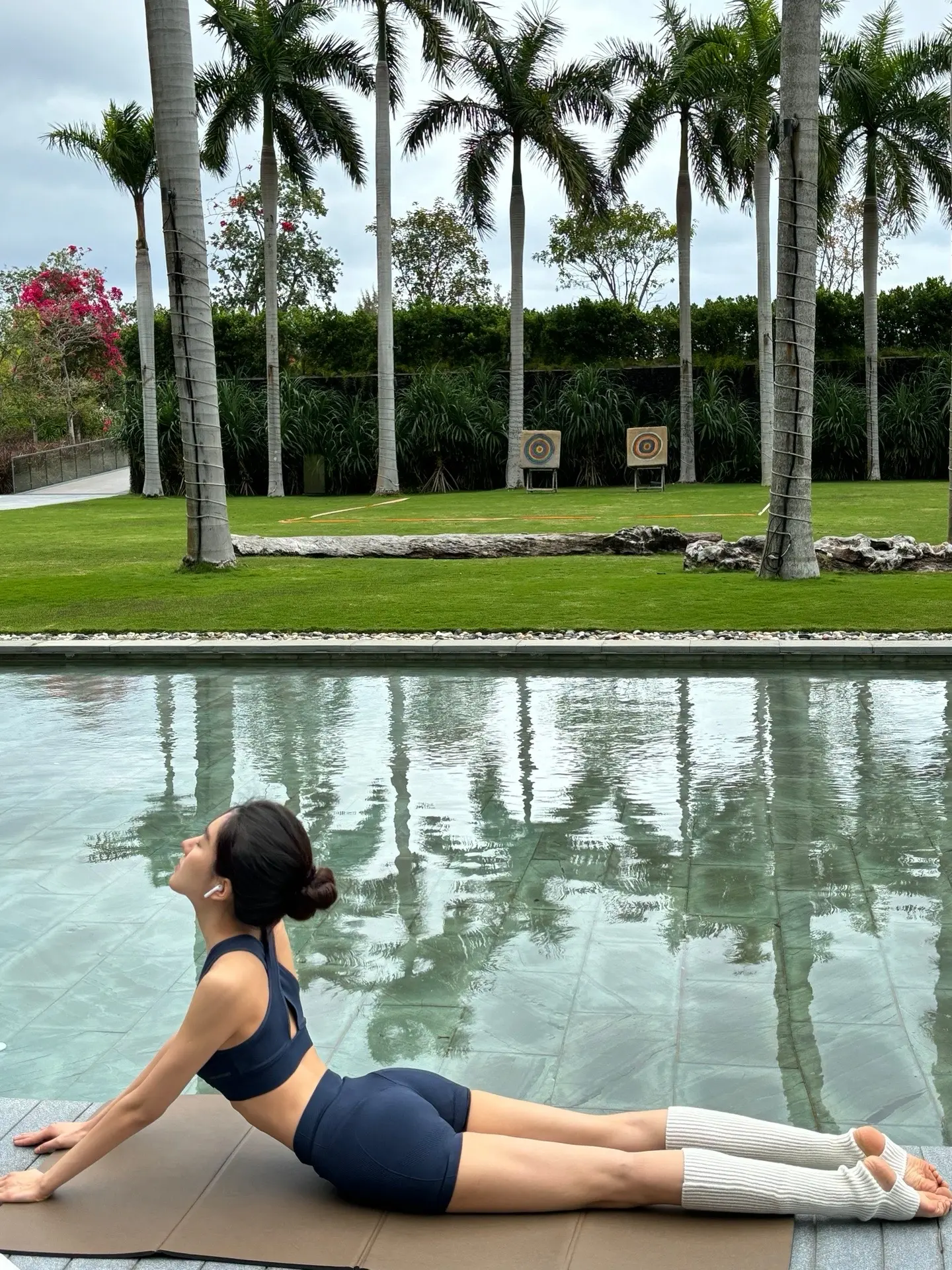 我的生活轻松愉快 所以我选择原谅一切愤懑。