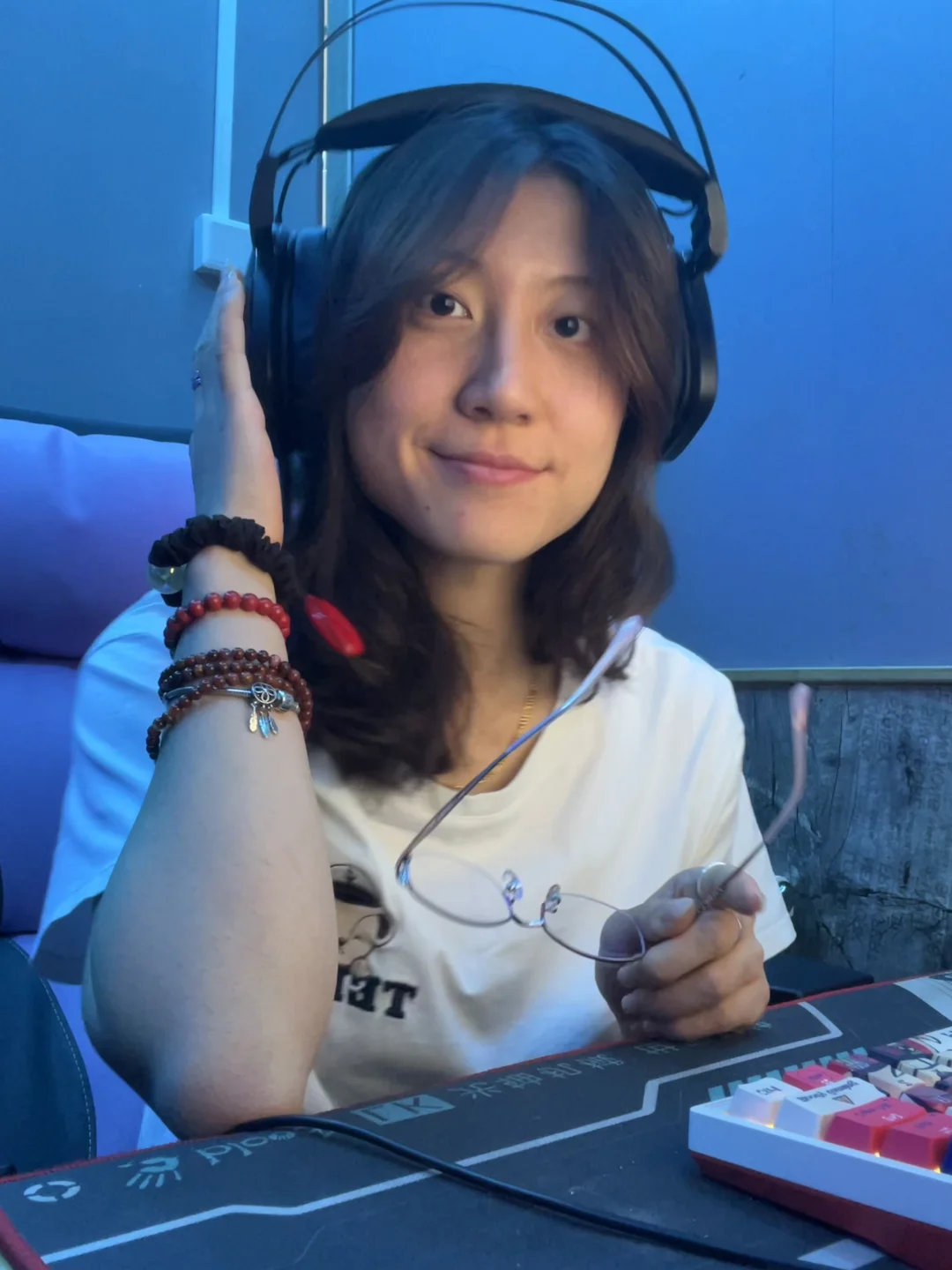 公司不配备电脑💻于是办公地点在网吧？！