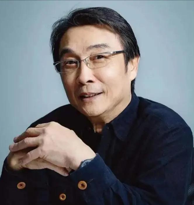 75岁港星刘松仁宣布息影，因为自己性格内敛，不喜张扬，害怕露面，称已经失去了对演