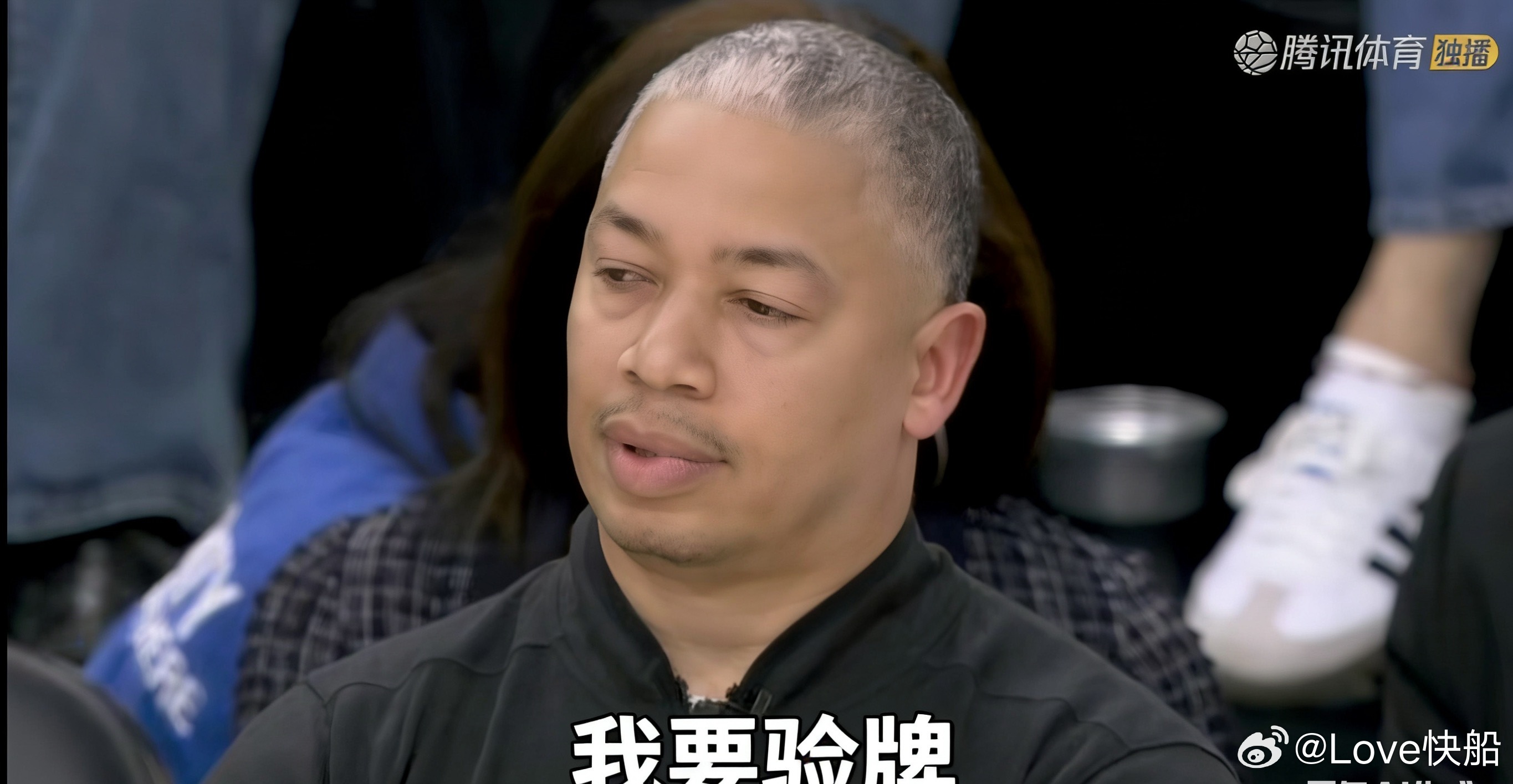 随队记者：泰伦·卢确实说过达里厄斯·加兰是快船队的首发控球后卫，当球队提高他的上