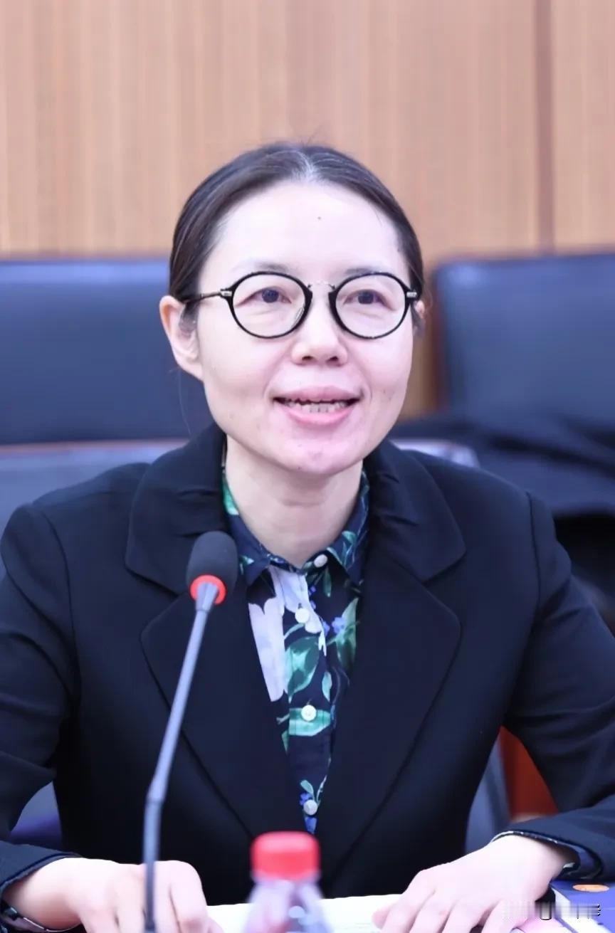 “明明可以抢，非要开个奖”，现在好了，尽管福彩中心火速澄清了自己的清白，但事件越