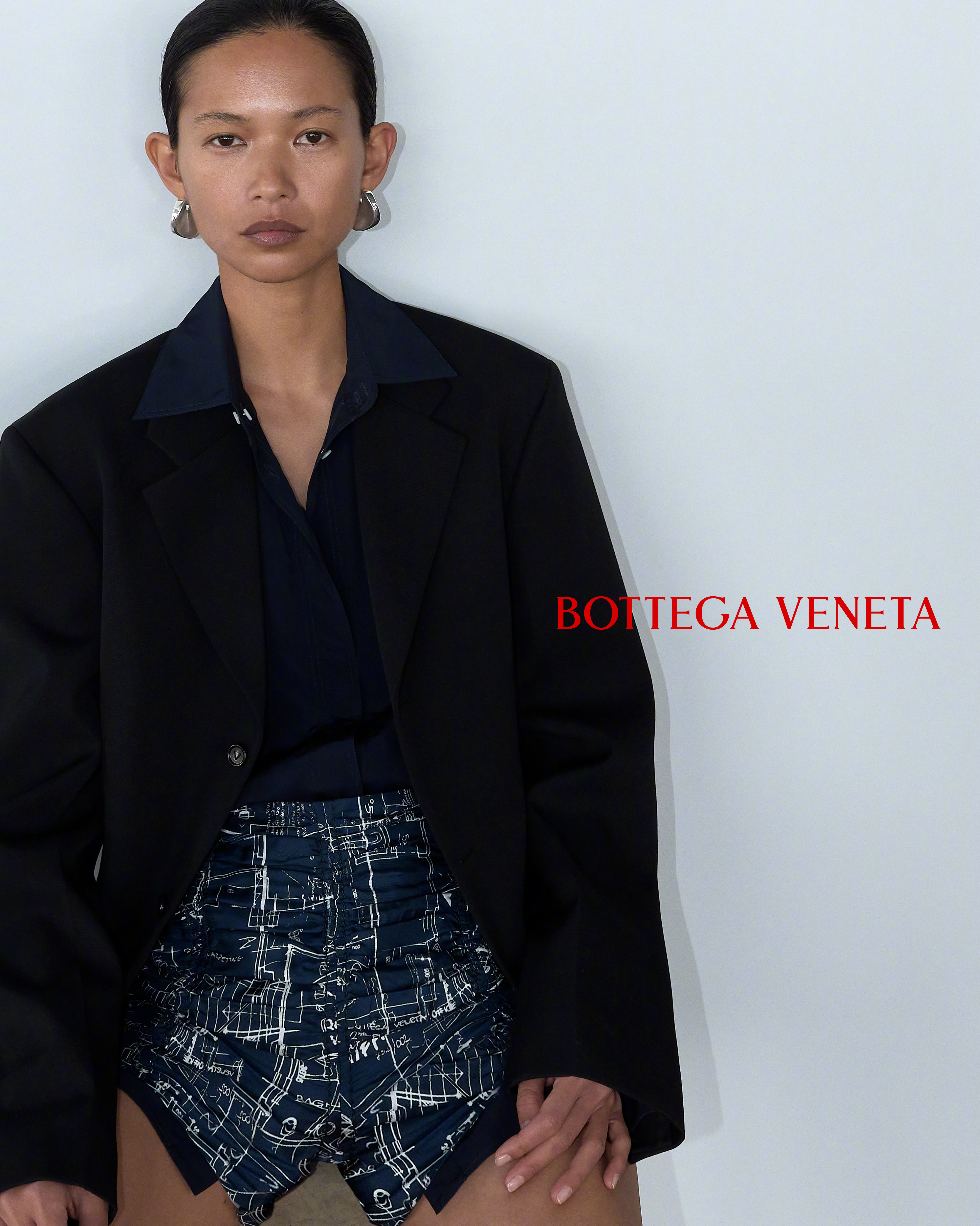 时尚要闻Bottega Veneta七夕特别企划《爱意有迹》，用光影书写关于邂逅