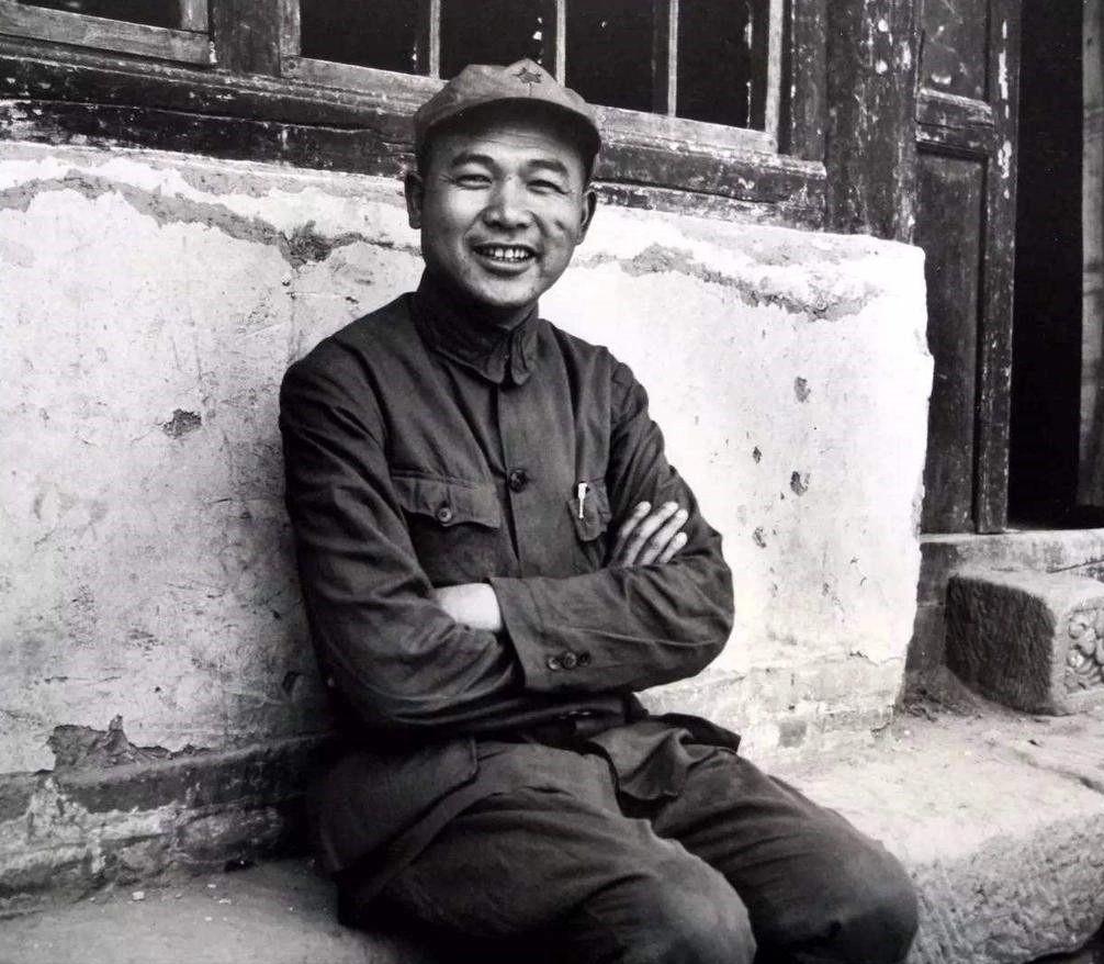 他从1940年开始休病假，一直到建国后，期间从未上过战场，却依然被授予大将军衔，