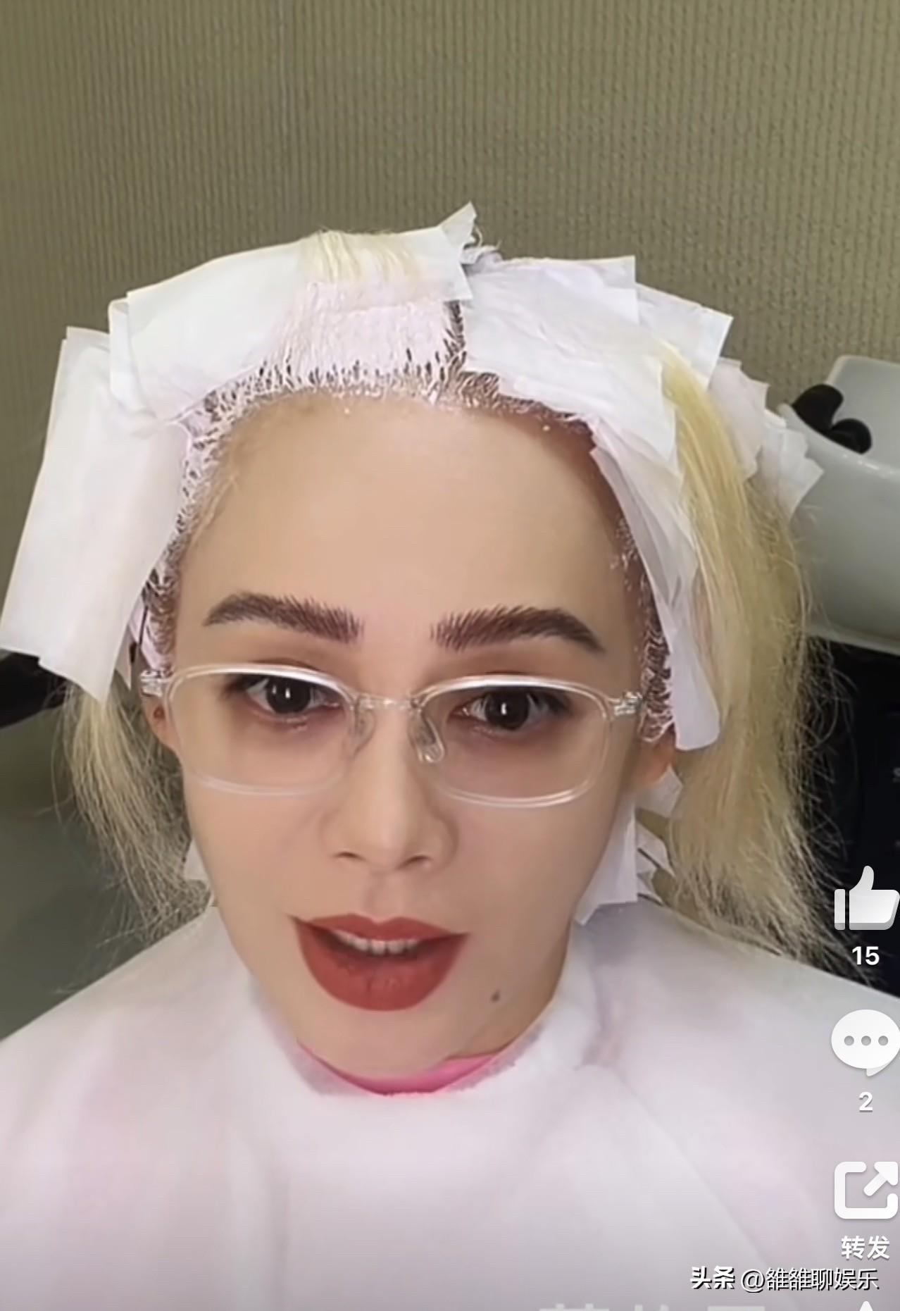 宁静说：

“我曾经留了3年的光头，可能很多人都不知道。我从来没拿这件事炒作过，