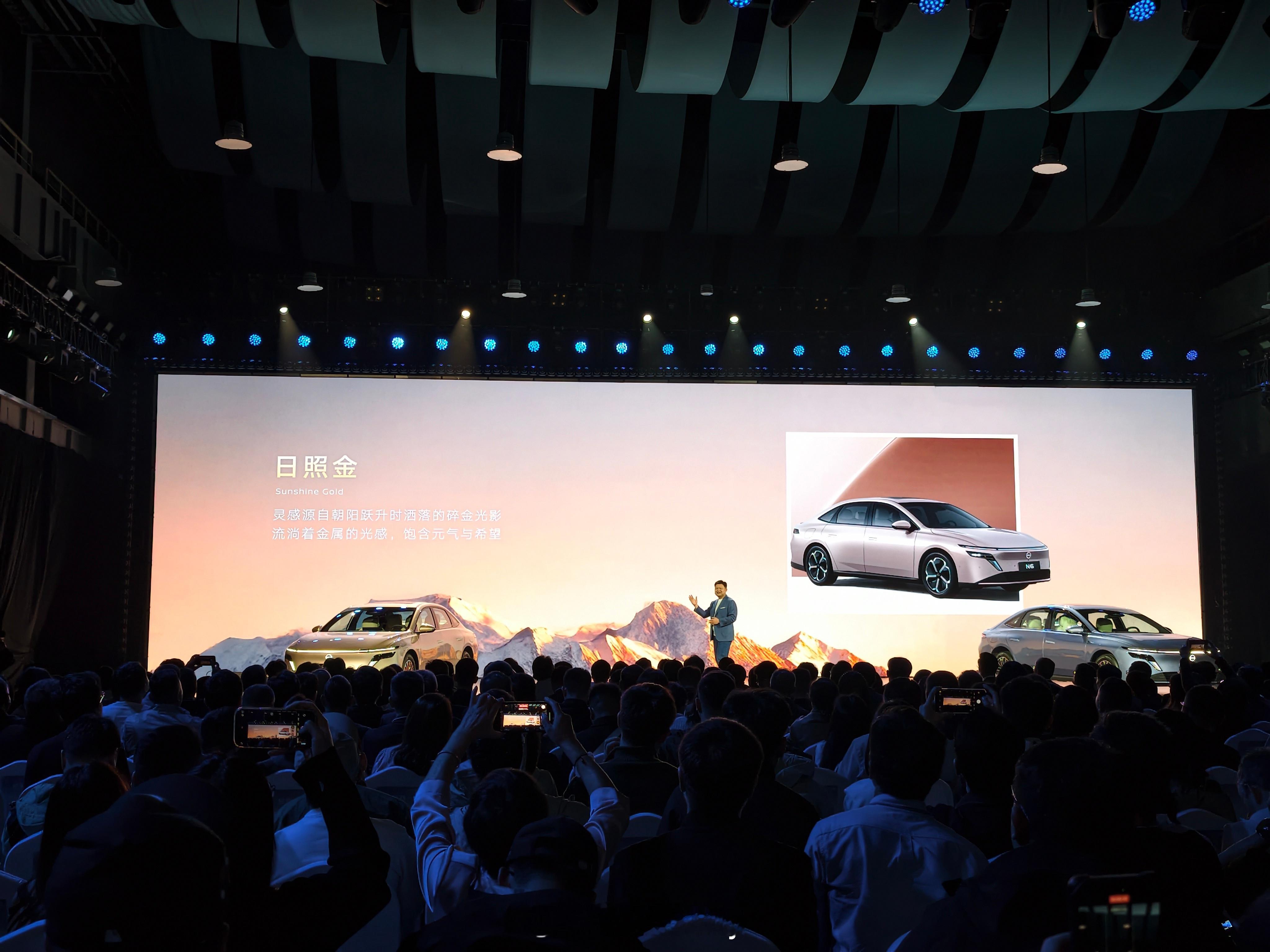 东风日产N6你怎么选，我喜欢风信紫➕米白。目前三个版本，没有短续航版本，大电池直