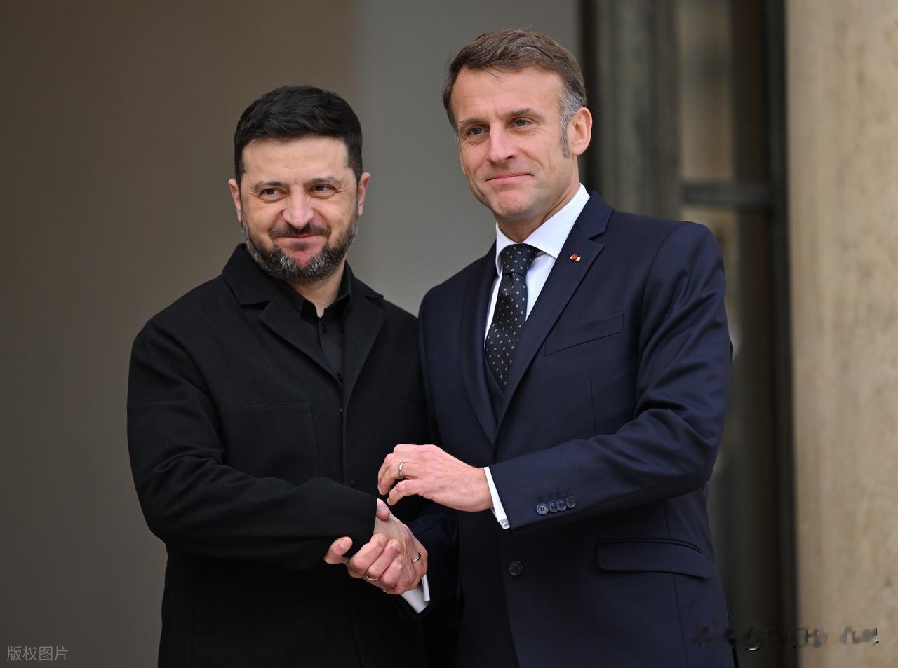 马克龙访华回国后，立即做了两件事，第一是给泽连斯基打了电话，第二是约了英国首相斯