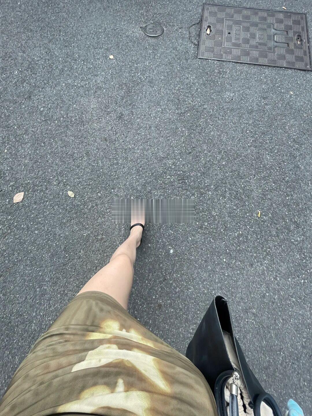 周一上班谁不疯！！ 那女的 下班了