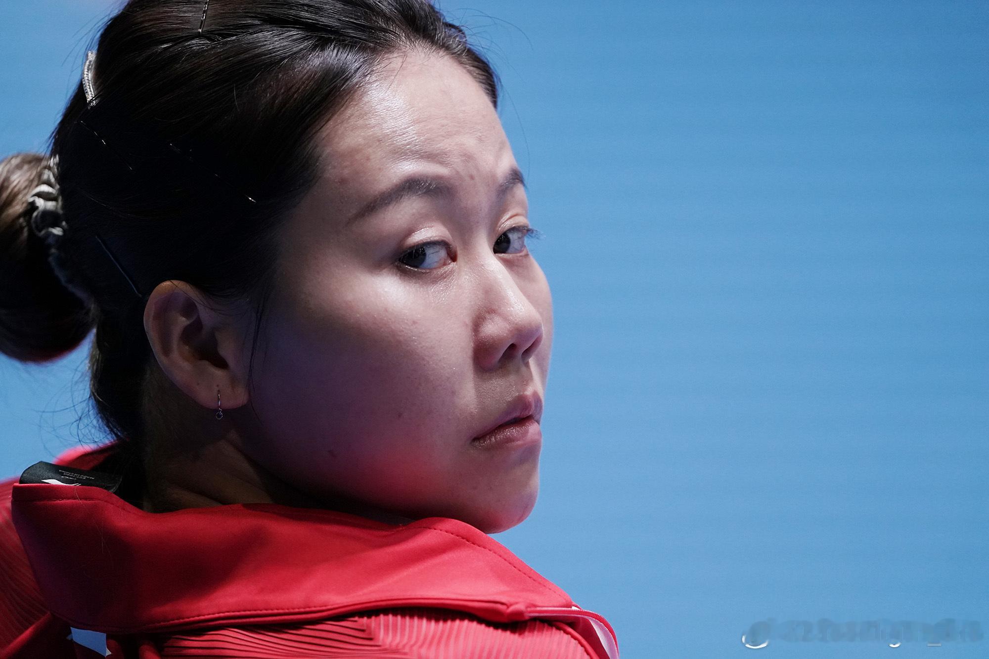 伦敦世乒赛团体赛 训练场的中国女队🇨🇳孙颖莎、王曼昱、陈幸同、蒯曼、王艺迪?