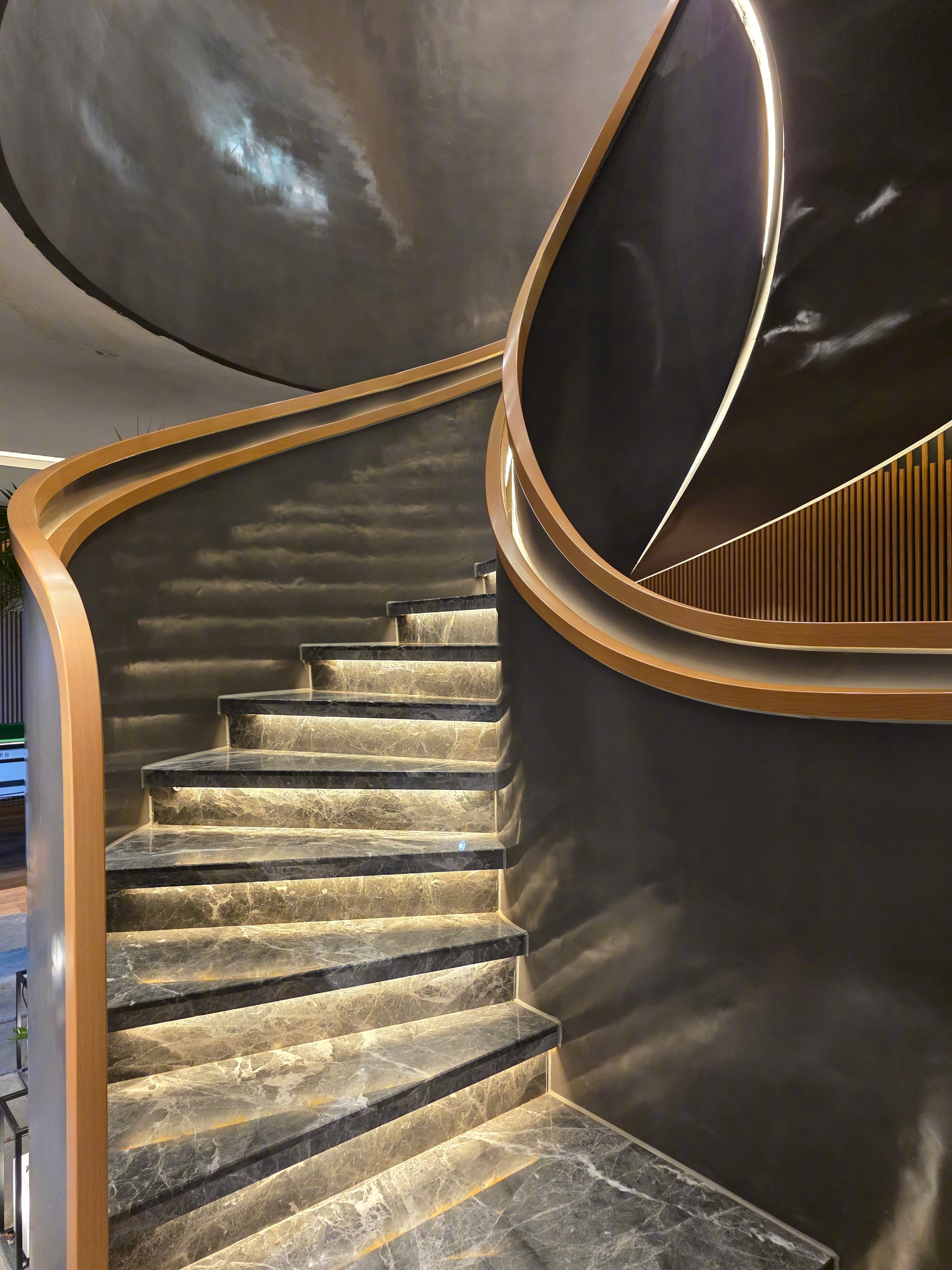 #2026春节放9天假#还有两个月2025就过去了。还有4个月春节又来了。时间变