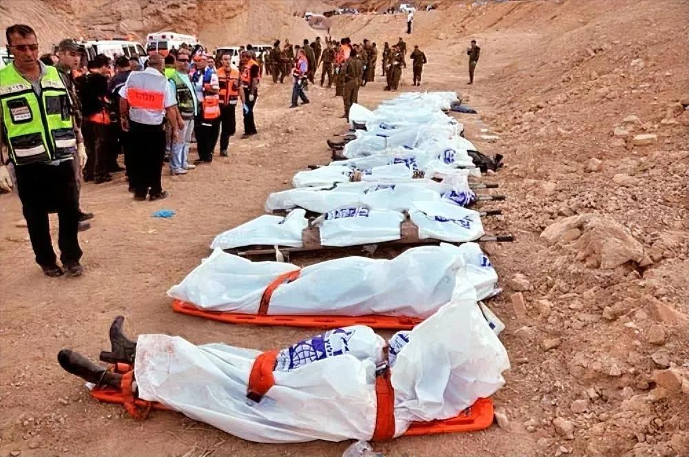 太惨烈了！目前以色列国内正在进行非常严厉的媒体管制，很多照片和视频是不允许流出去