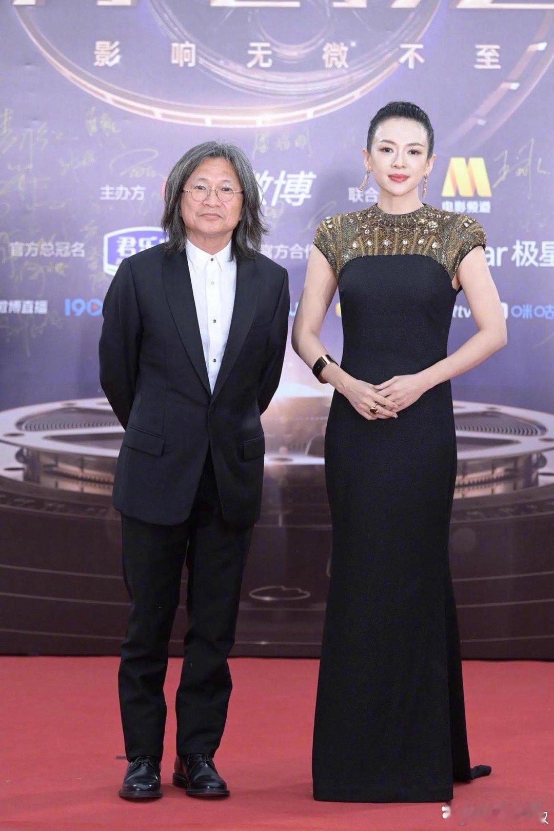 章子怡落泪感谢陈可辛给了她重生的机会，离婚后重回电影圈搞事业，期待章子怡的表现！