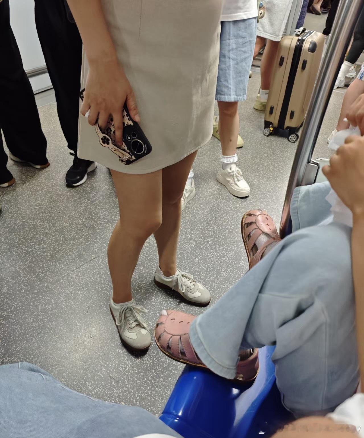 上海地铁迷惑行为大赏 