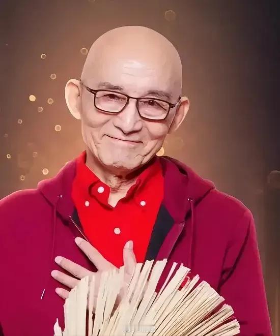 《繁花》中爷叔的一段话特别治愈：“我们只是打个工挣点钱的普通人，所以有很多事情都