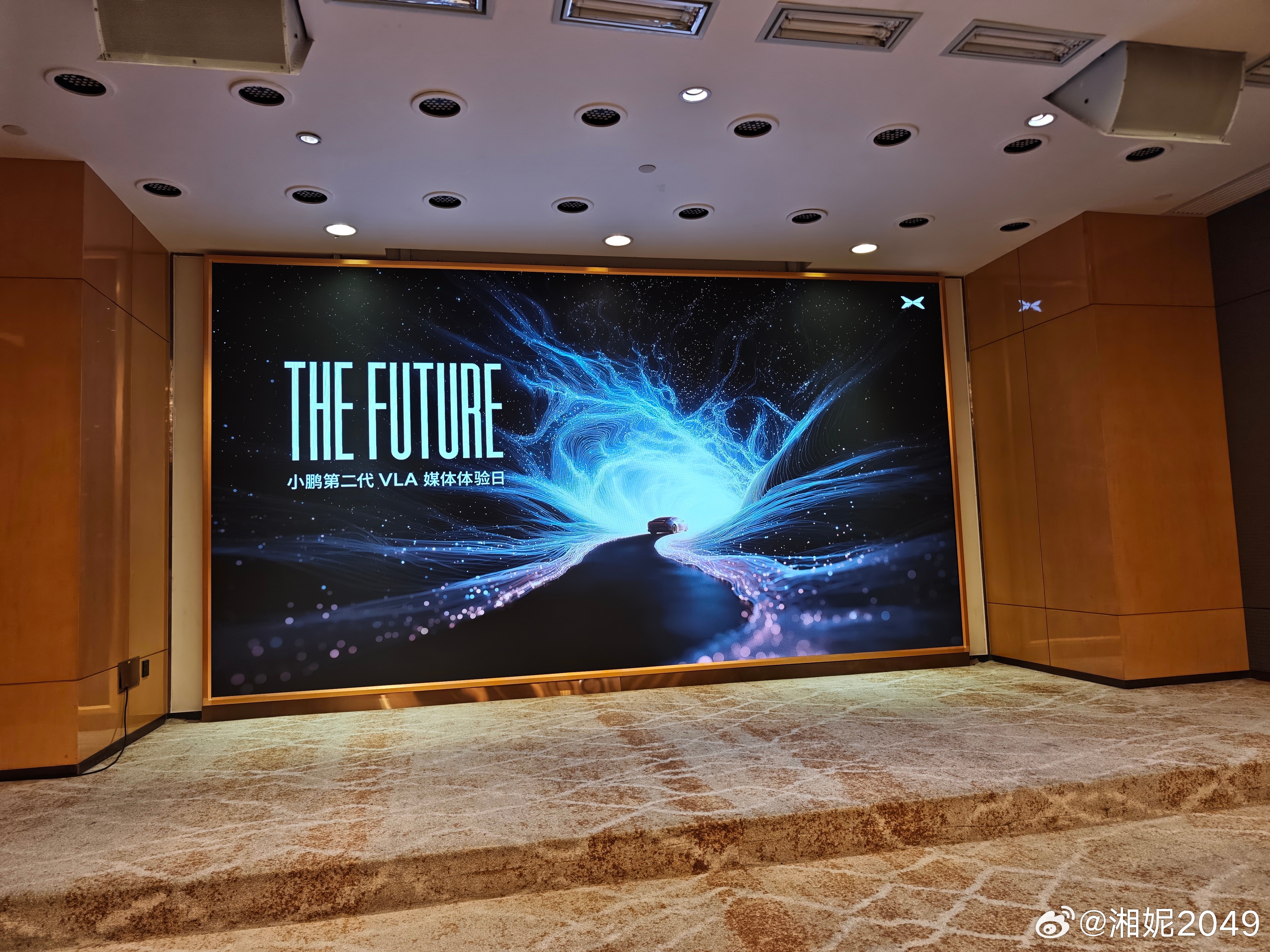 看网上好多朋友都已经体验上了，今天终于轮到我了！小鹏第二代vla妈妈都爱开的国民