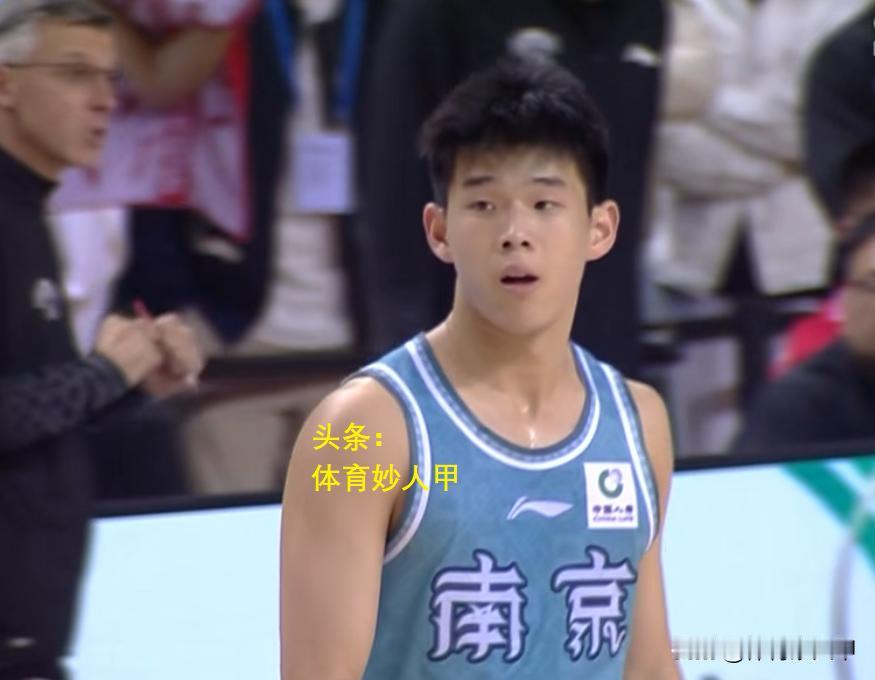 好消息！林葳将会在本周试训NBA球队，继续冲击NBA联赛。
根据外国媒体记者Em