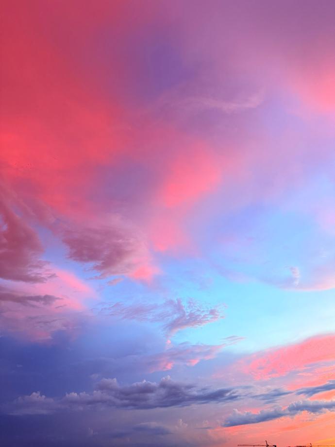杭州的傍晚简直太美了🌆 ​ ​​​