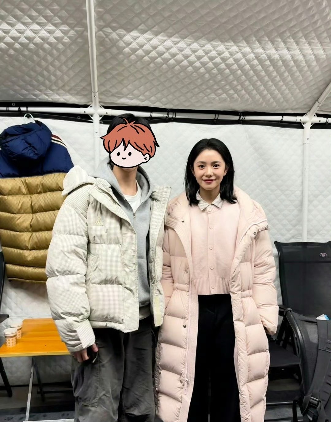 刘浩存和北舞校友合照校友晒和刘浩存合照 我也要