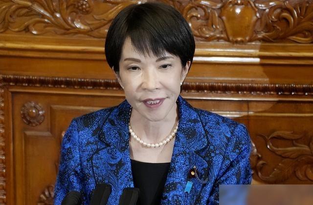 日本 彻底摊牌了！
高市早苗 涉台表态引发的中日摩擦，还在往安保政策里蔓延。

