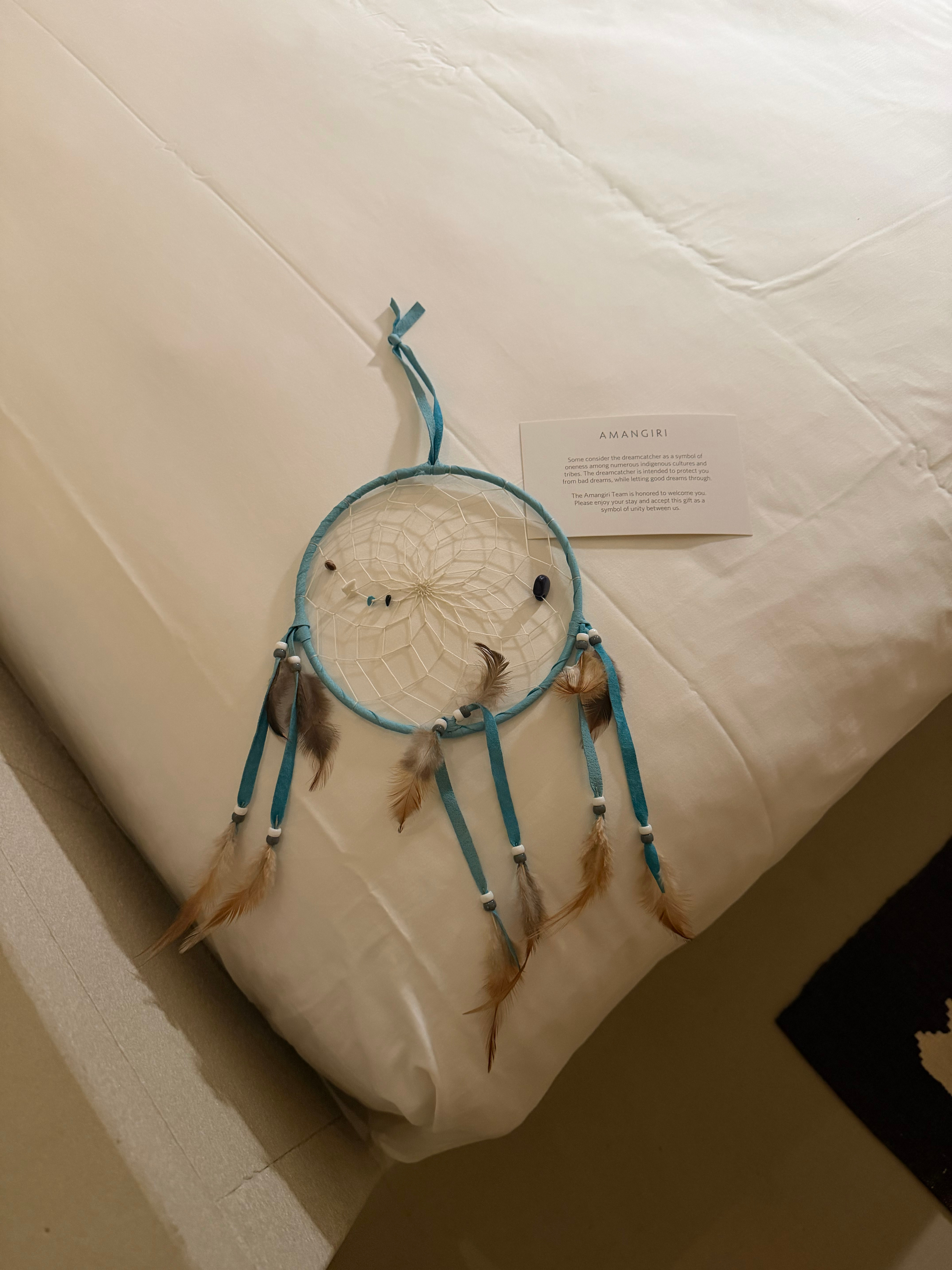 11个小时飞机转1个半小时飞机转4个半小时汽车 终于到酒店了