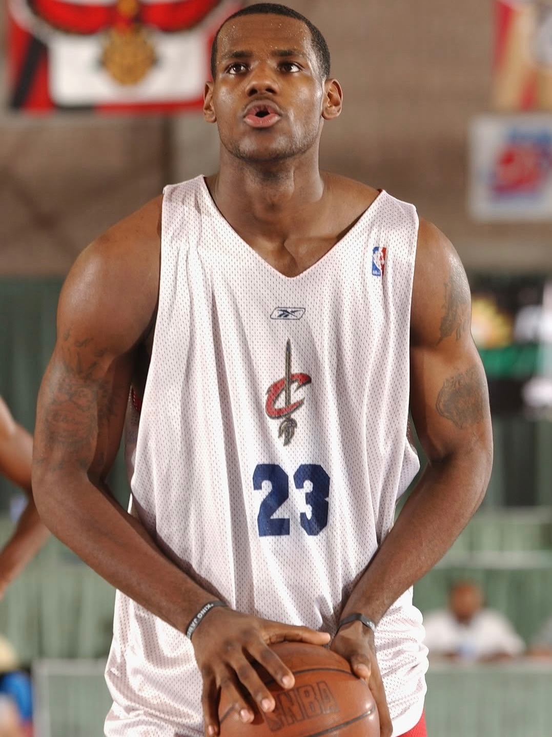 “幼詹”👑詹姆斯