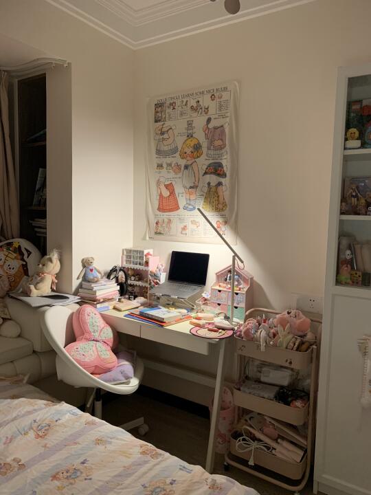 在旧手机发现一年前的房间照片!!好有回忆感