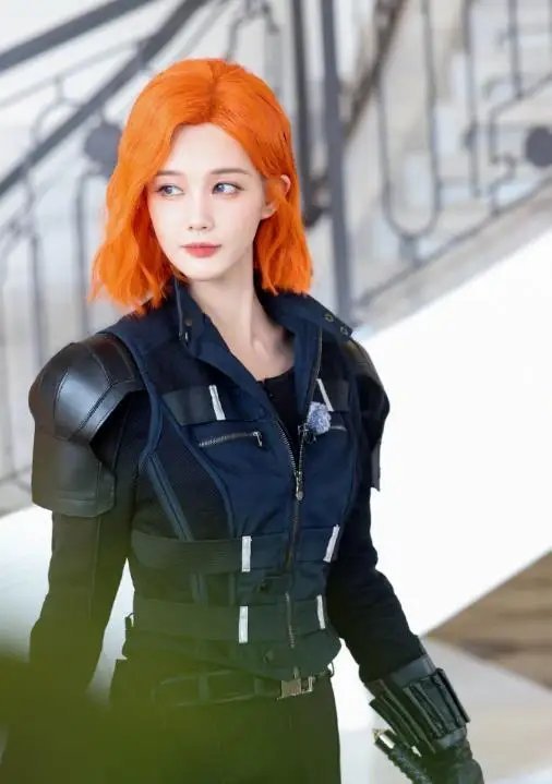 #李一桐cos黑寡妇#笑眼女神李一桐cos黑寡妇，把黑寡妇的颜值拉到了甜美的方向