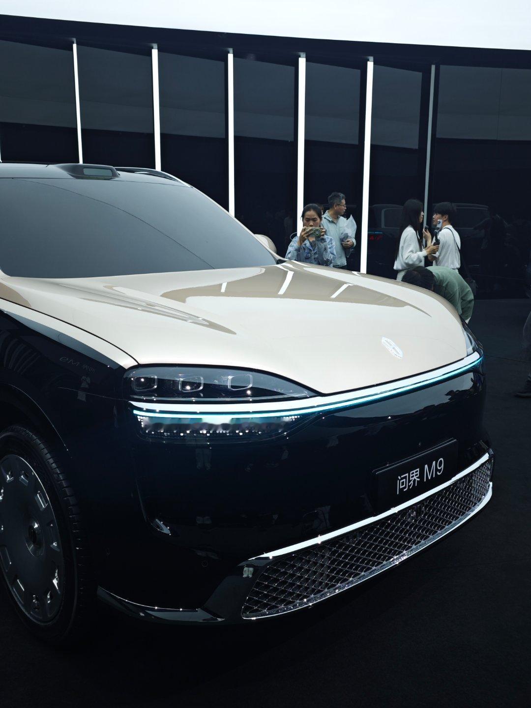 问界M9领世加长版!超过五米四的车长 现今国内最长的旗舰suv，牛币的是六激光雷