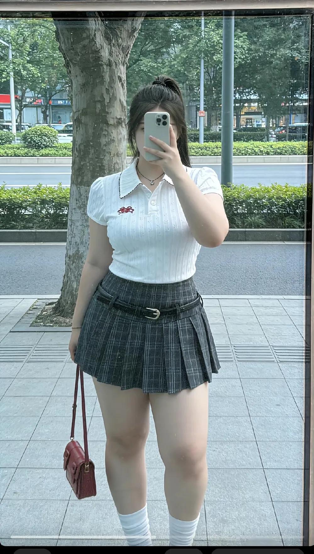 苗条和微胖的身材哪个更迷人 微胖女生