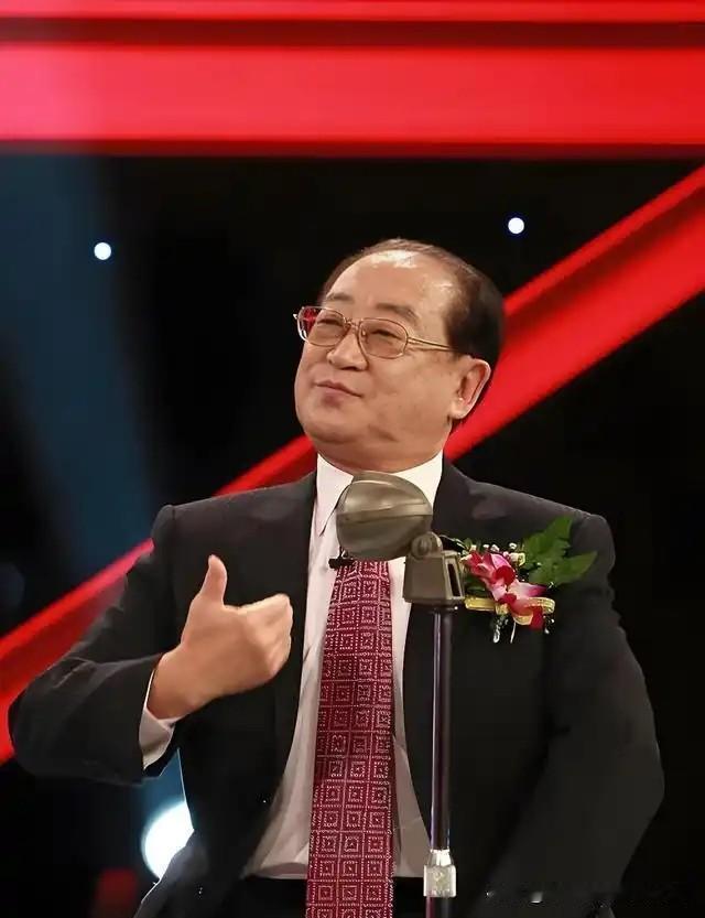 86岁还在说相声，他是李金斗的师叔兼舅舅，一辈子活得比段子精彩！
 
天津海河剧