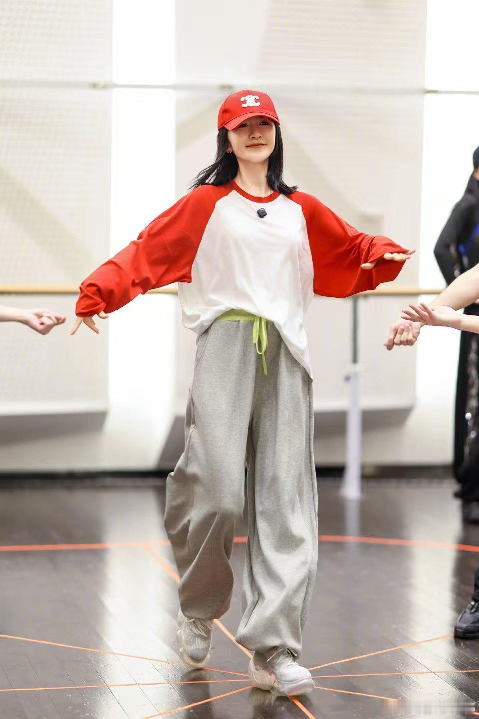 谢娜演唱会梦回快乐大本营李小冉谢娜合唱心愿便利贴李小冉浪姐请假去谢娜演唱会沉浸式