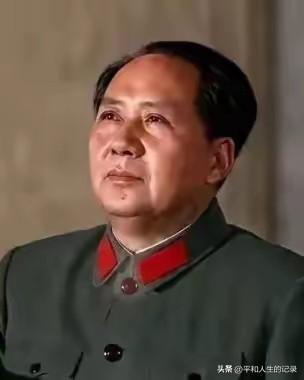 秋风又起，五十年岁月未能冲淡半分思念。您留下的火种依然温暖人间，这盛世山河，每一