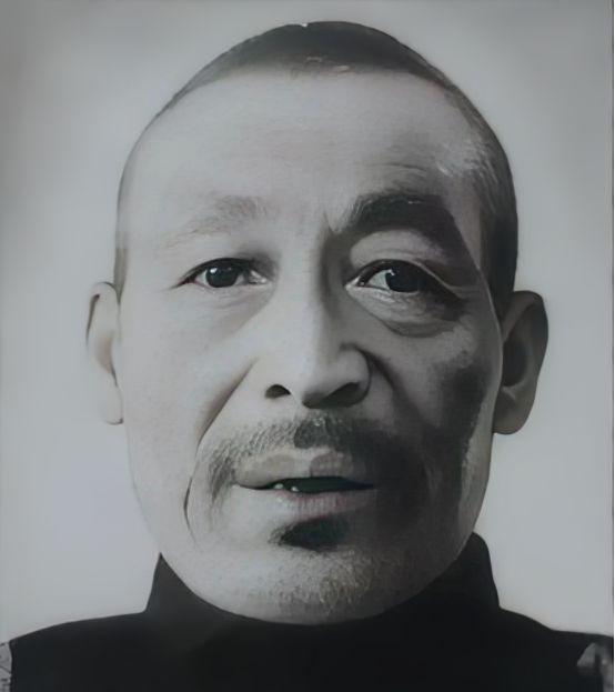 [月亮]1949年，杀了3000多名红军的韩起功逃入祁连山，解放军搜寻多日无果，