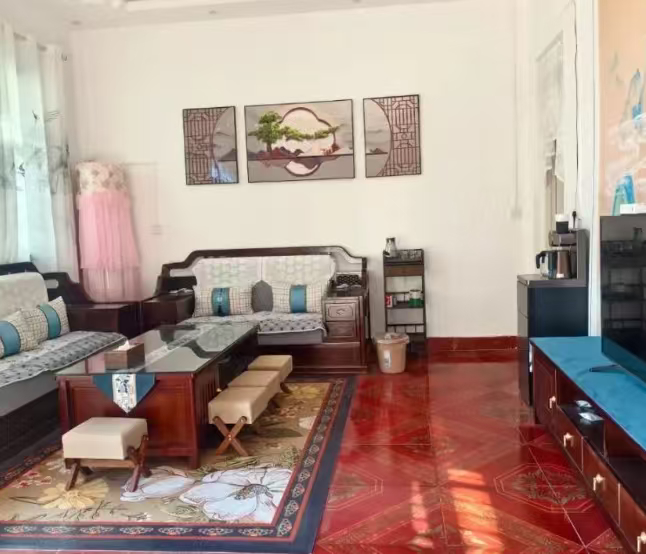 95后回村用拼多多爆改40年老房 现在爆改的风在村里也悄然兴起，越来越多的年轻人