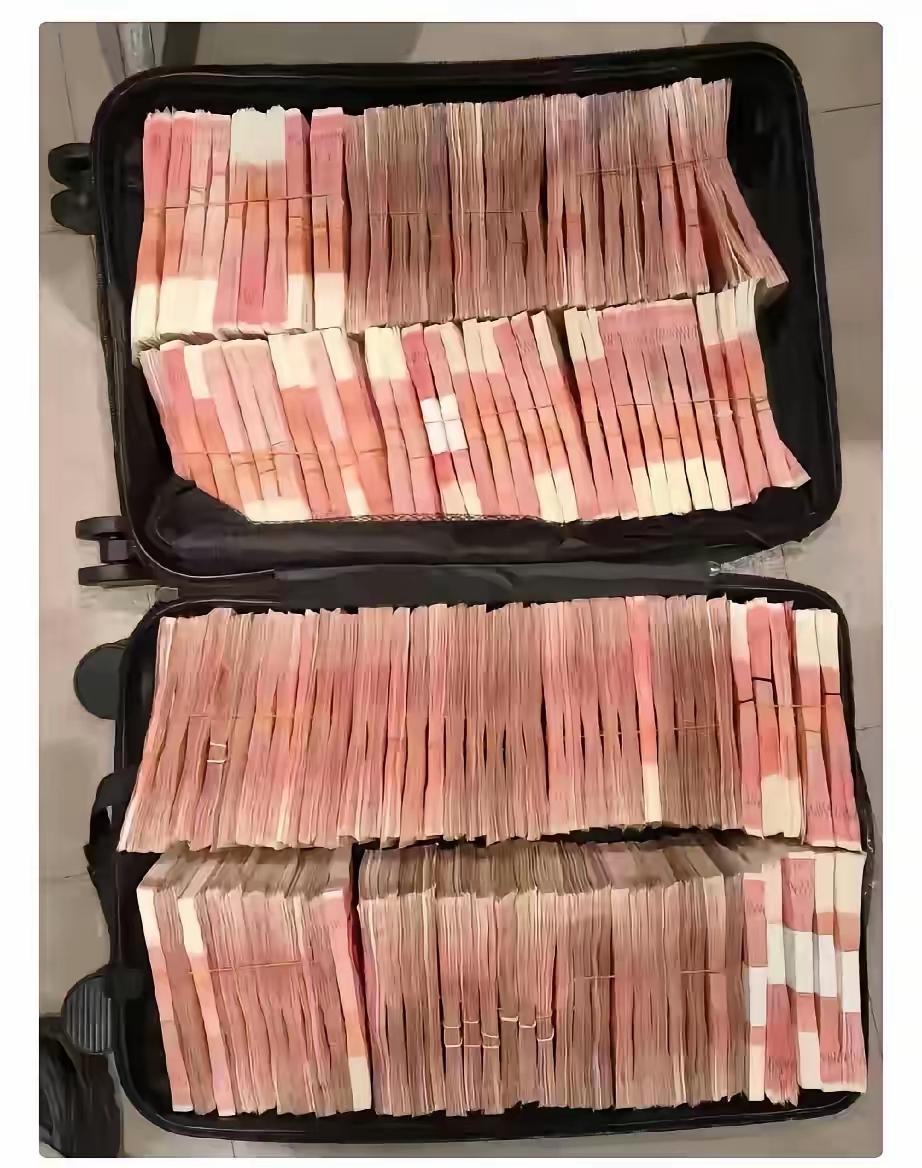 别不信！
手里攥着100万存款，
日子真能过得顺风顺水没压力！
 
不用卷高薪高